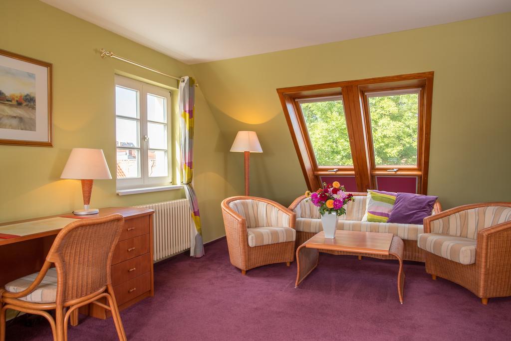 Up Hus Hotel Neuruppin Pokoj fotografie